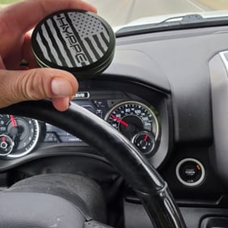 Customer photo of the HYPPE metal can